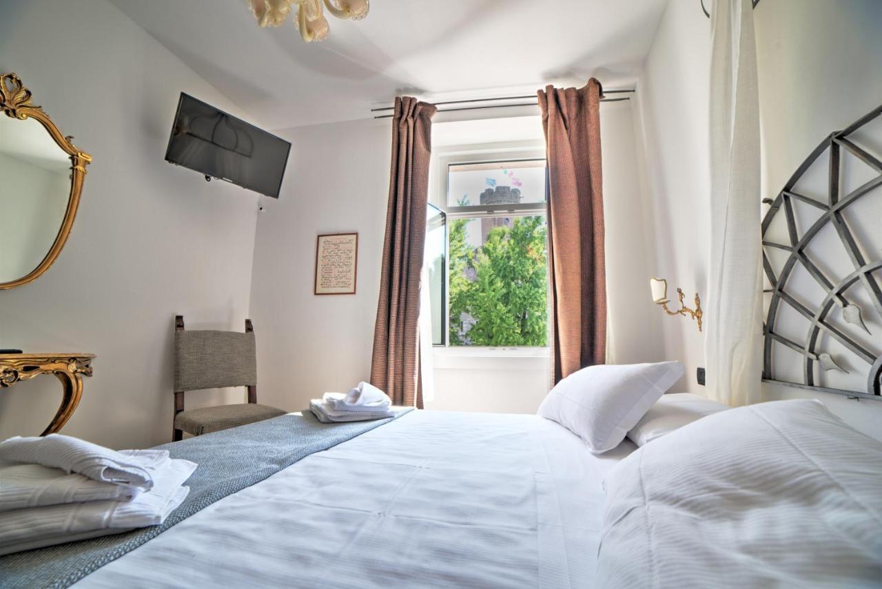 Rooms Alla Loggia Del Castello Trento Exterior photo
