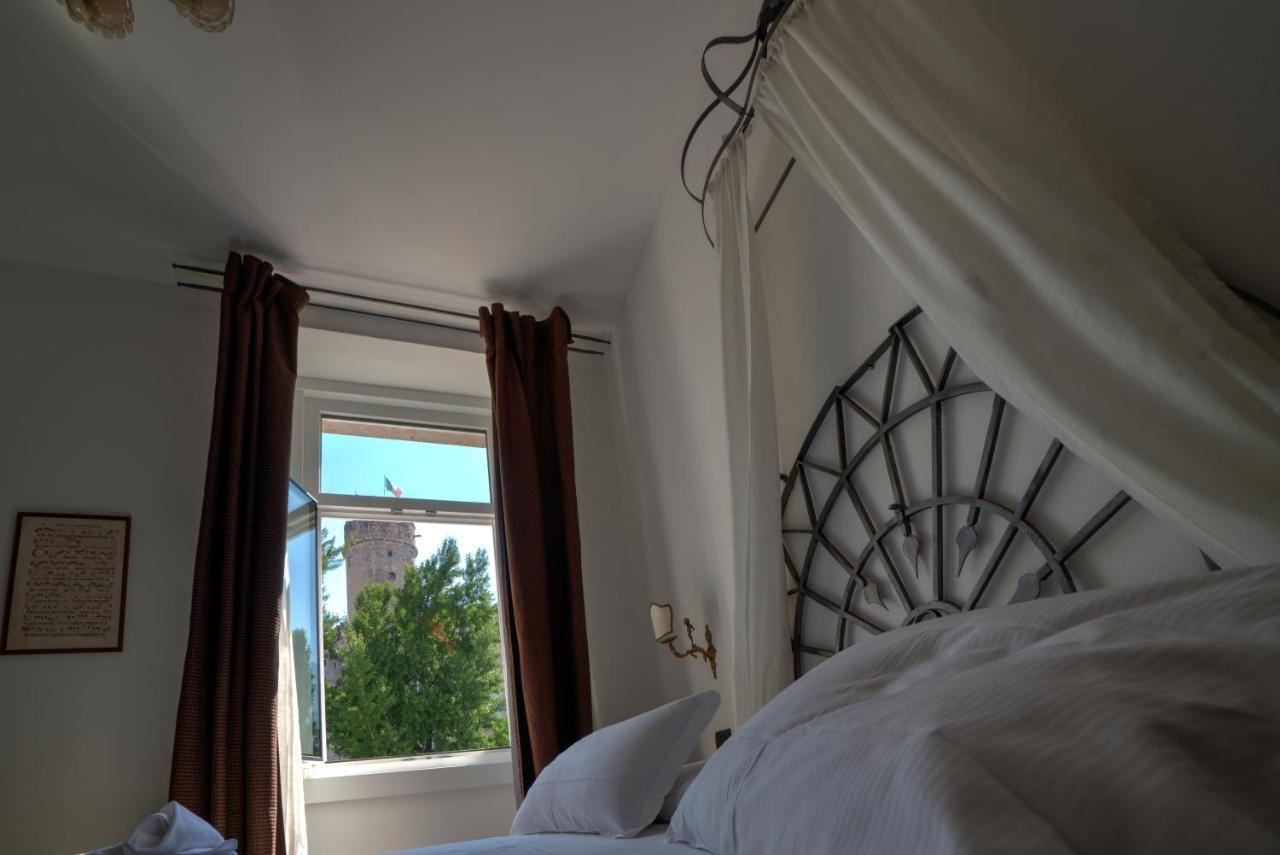 Rooms Alla Loggia Del Castello Trento Exterior photo