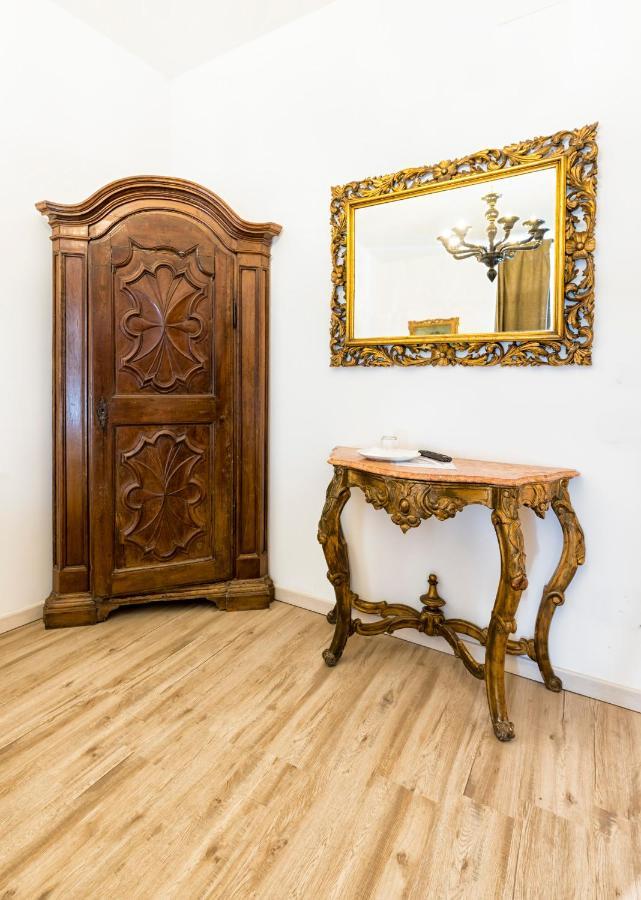 Rooms Alla Loggia Del Castello Trento Exterior photo
